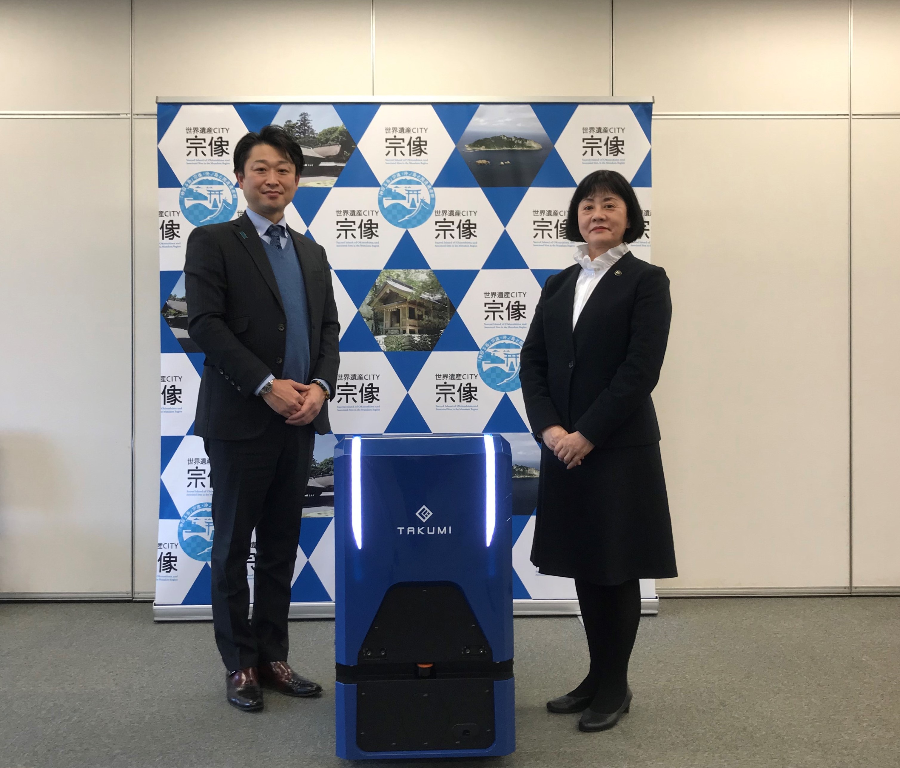 【タクミクリン（自走式オゾン発生器搭載ロボット）】宗像市役所での実証実験のご報告のサムネイル